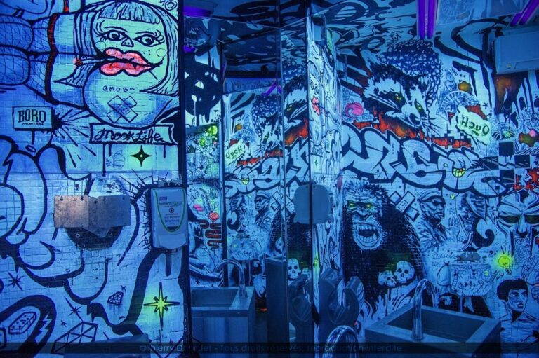163 - FLUO - CANADA - Montréal