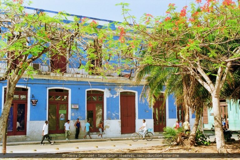 18 - LA CASA AZUL - CUBA - La Havane