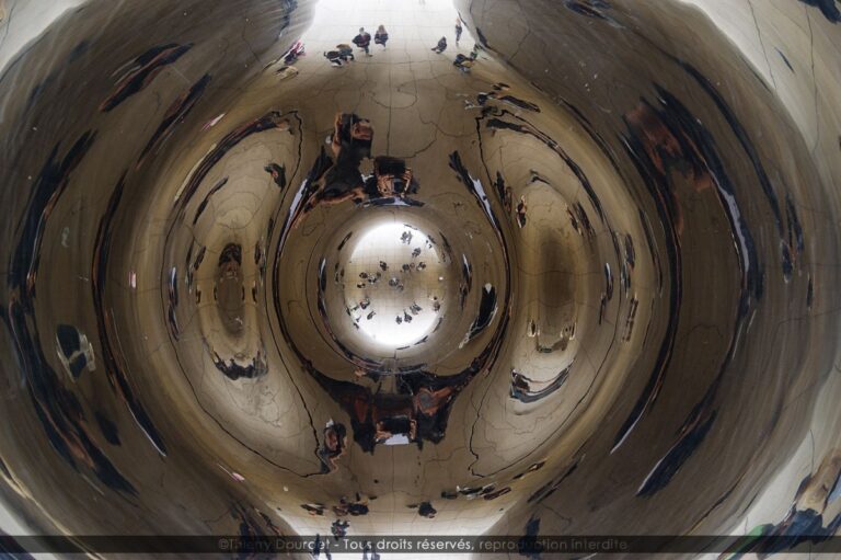 200 - CLOUD'S HOLE - USA - Chicago