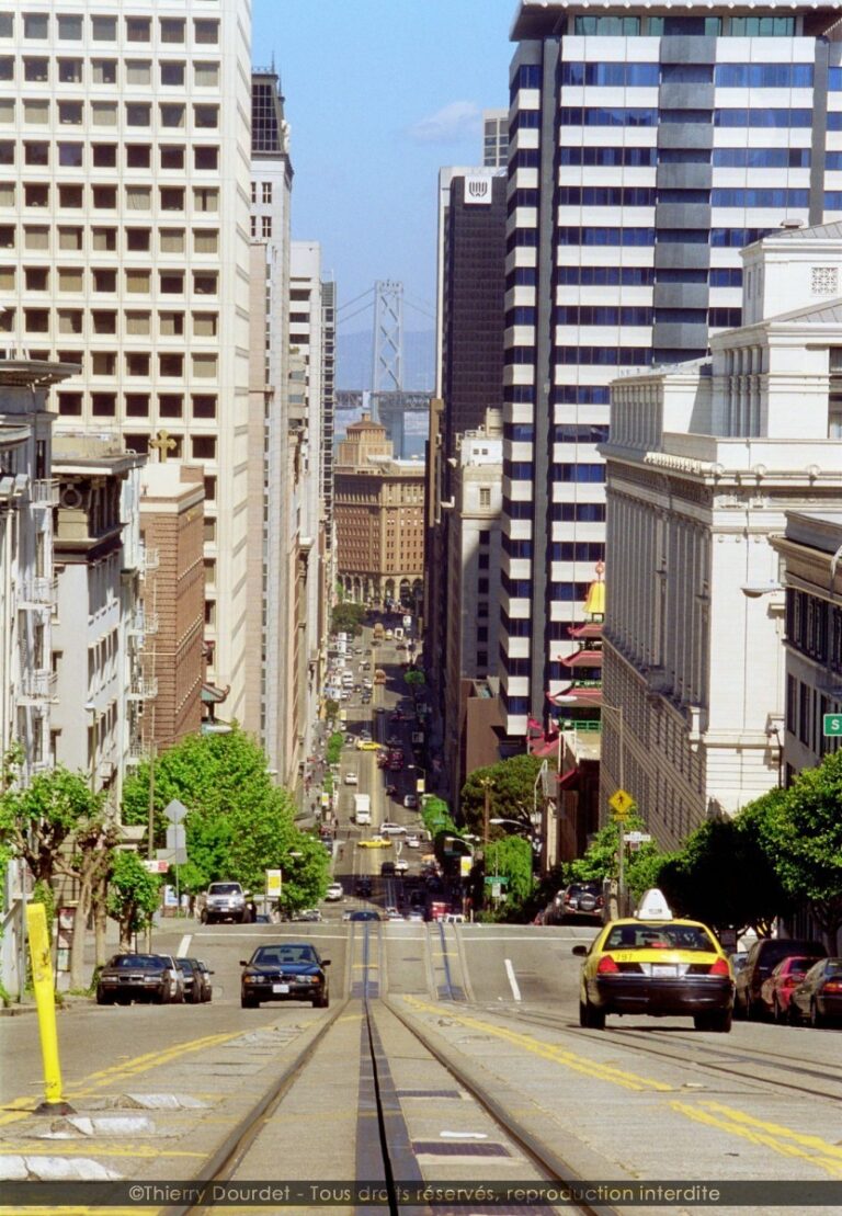 22 - CALIFORNIA STREET - USA - San Francisco
