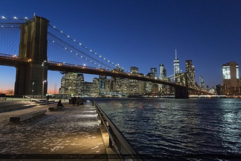 230 - MANHATTAN NIGHT - USA - New-York