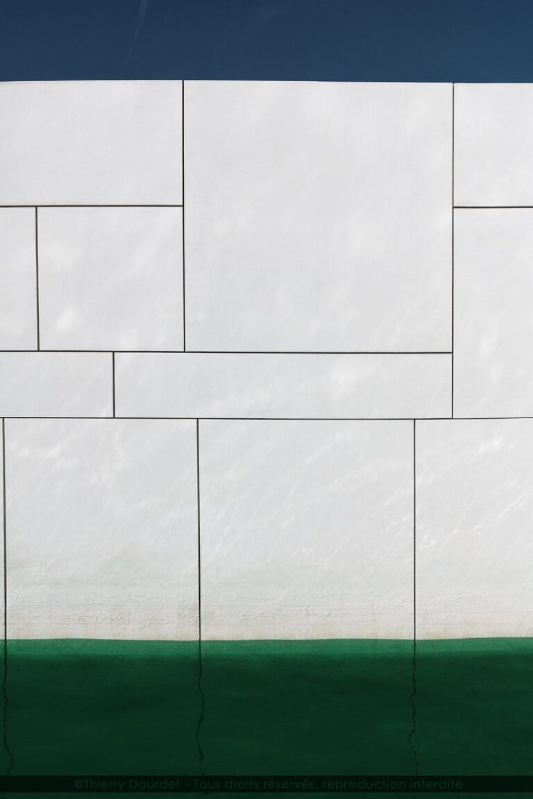 288 - BLANC BLEU VERT - DUBAI - Dubai - janvier 2019
