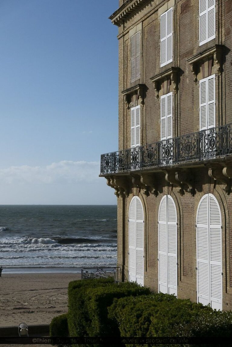 326 - DOUCEUR DE BORD DE MER - FRANCE - Deauville - Trouville - mai 2021