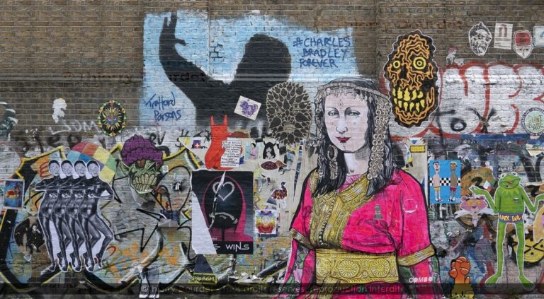 339 - SHOREDITCH DRESS - GRANDE BRETAGNE - Londres