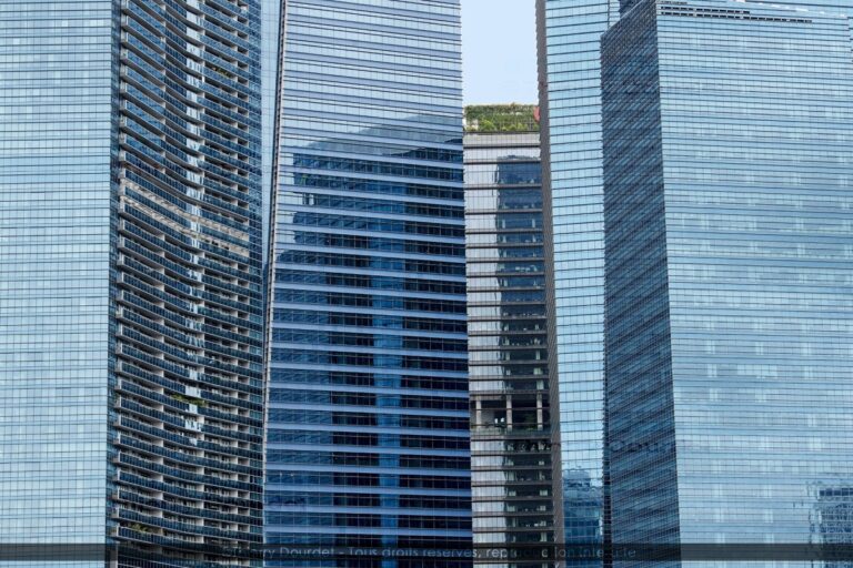 411 - BLUE BUILDINGS - SINGAPOUR - Singapour - août 2022