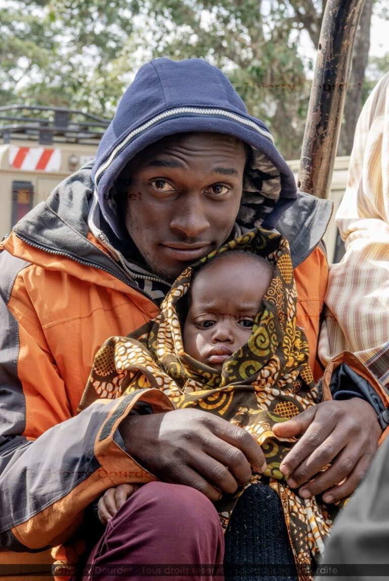 442 - PÈRE ET FILS - TANZANIE - Parc du Serengeti