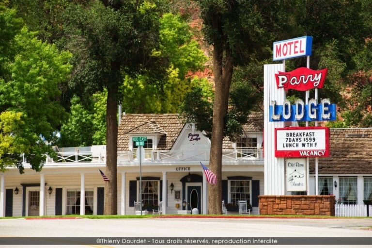 74 - LODGE MOOVIE - USA - Côte Californienne
