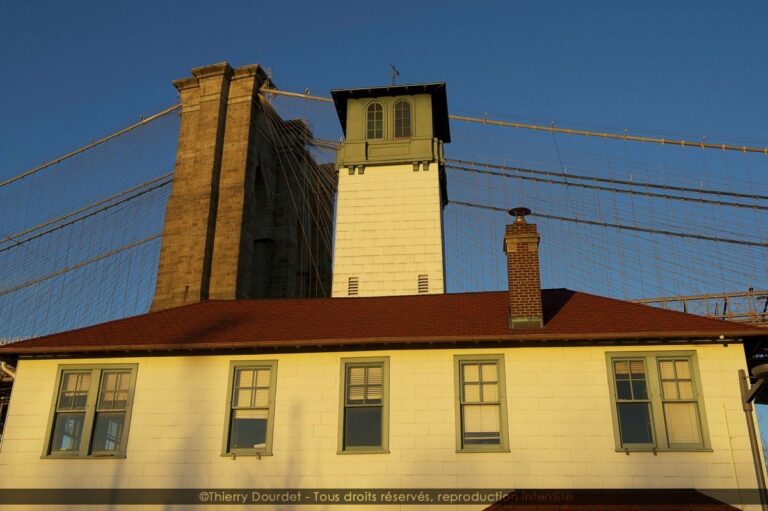 89 - BROOKLYN BRIDGE HOUSE - USA - New-York